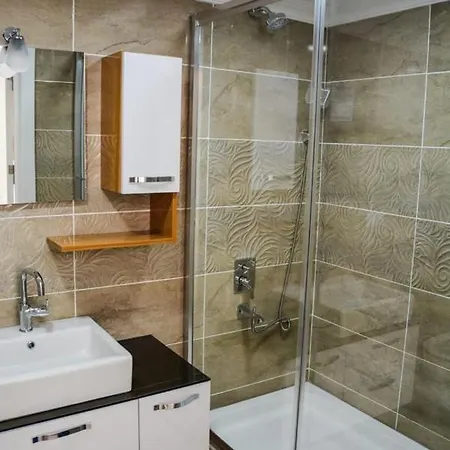 Ak 1461 Apartment